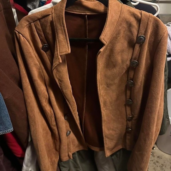 The Unbranded Brand Jackets & Blazers - Brown suede jacet